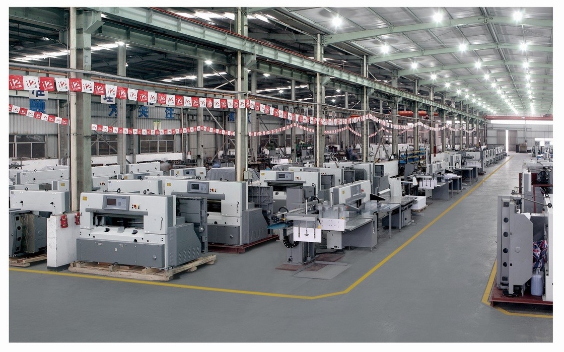 Guillotine Automatic Packaging Machine 115 Programmed touch screen with 6 language LCD Single/Double hydraulic pump